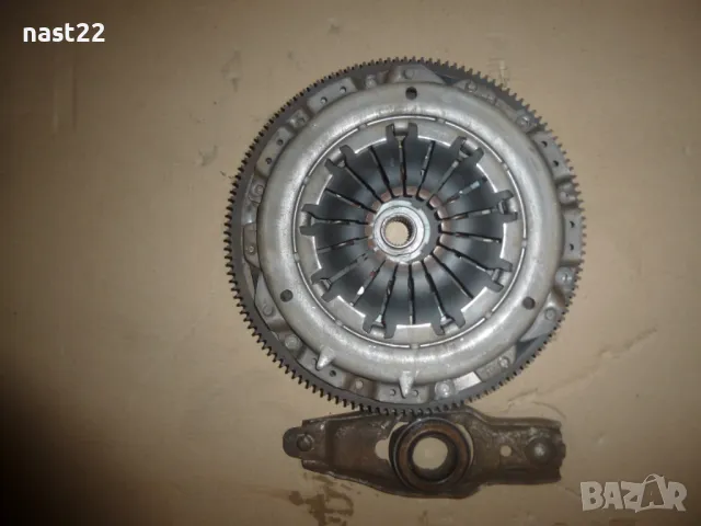 Маховик със съединител Фолксваген Поло 1.4 тди 80 к.с BLS, снимка 7 - Части - 50144069