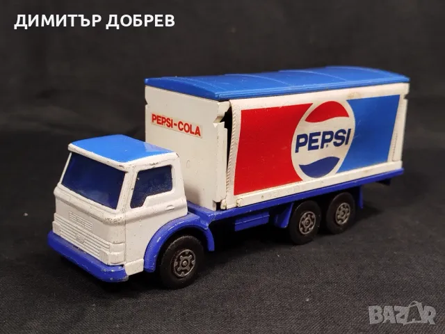 СТАРА РЕТРО МЕТАЛНА КОЛИЧКА КАМИОН FORD D SERIES PEPSI MATCHBOX KING SIZE , снимка 1 - Колекции - 48483627