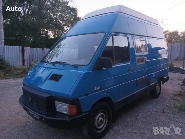 Кемпер Renault Trafic 4x4 , снимка 1 - Каравани и кемпери - 47110597