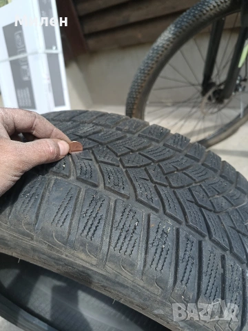 зимни гуми Goodyear 215/45/18, снимка 4 - Гуми и джанти - 54253890