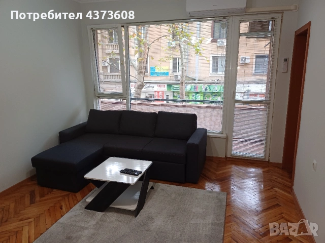 Собственик Продава Двустаен в Супер Центъра, ул. ”Александровска” N:115Б, снимка 3 - Апартаменти - 53522163