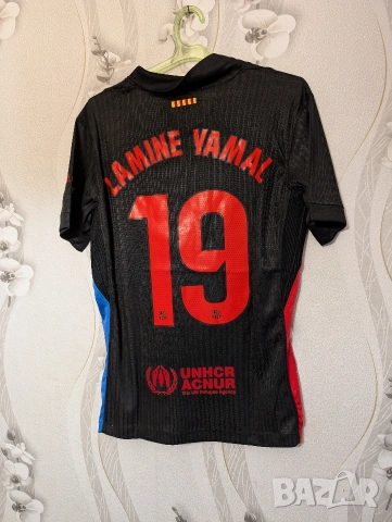 лимитирана серия футболна фланелка  - FC Barcelona и Travis Scott – Ламин Ямал номер 19. размер S, снимка 5 - Футбол - 54031945