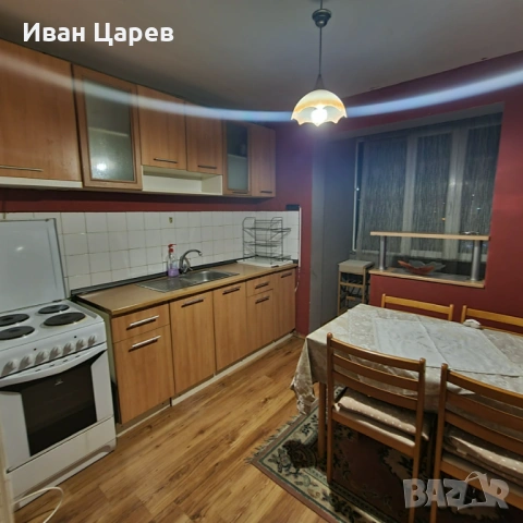 Отдава се под наем просторен тристаен апартамент – Център, снимка 3 - Апартаменти - 54054220
