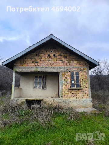 Здрава Хижа с 3.7 дка земя до с. Драганово – Идеална за пчелин, ферма!, снимка 2 - Вили - 52916087