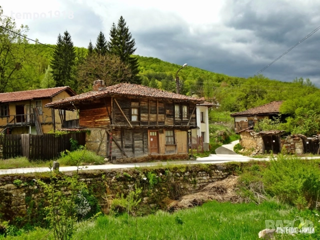 Свежен УПИ 2000м²