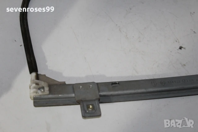 Машинка стъкло ръчна задна дясна Рено Меган Сценик 1998 1.6i Renault Megane Scenic, снимка 3 - Части - 51219626