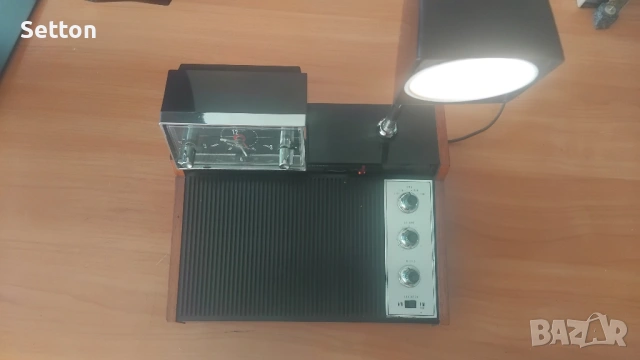 York DCR-92  Винтидж радио часовник, снимка 7 - Други ценни предмети - 53704144