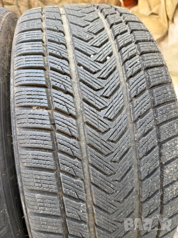 Зимни гуми 245/35/21 Gripmax, два броя, като нови, снимка 4 - Гуми и джанти - 52516269