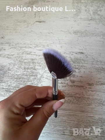 Нова четка за хайлатър ❤️, снимка 6 - Декоративна козметика - 53120407