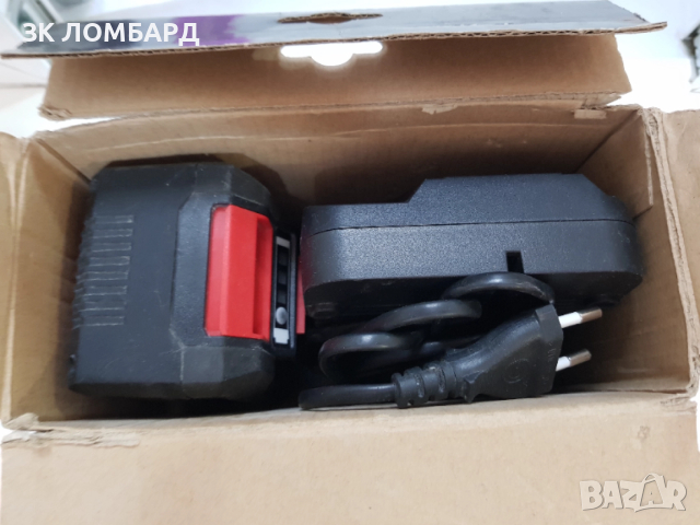 Комплект батерия и зарядно устройство Einhell PXC 4512042, 18 V, 4.0 Ah, снимка 2 - Други инструменти - 52637662