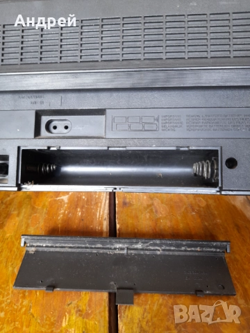 Стар радиокасетофон Philips 090, снимка 7 - Антикварни и старинни предмети - 51536616