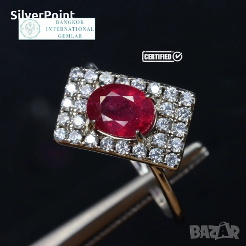 Сребърен пръстен с Vivid red Рубин и сертификат 