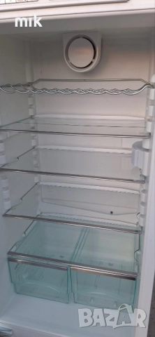 Хладилник с фризер за вграждане Миеле 177см, снимка 3 - Хладилници - 52121934