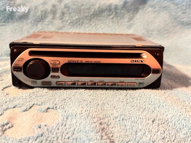 Cd player радио за кола sony CDX-GT20 45w x 4 , снимка 3 - Радиокасетофони, транзистори - 52057864