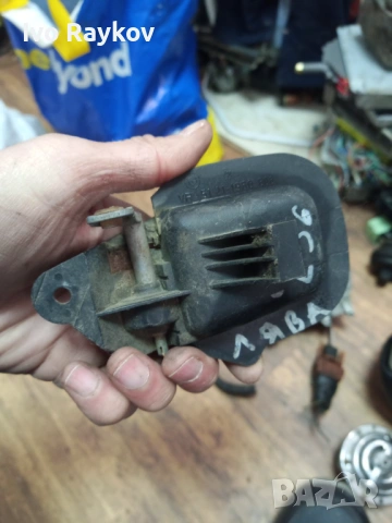 Вътрешна дръжка за  BMW E36 , 1960808 , снимка 3 - Части - 53876311