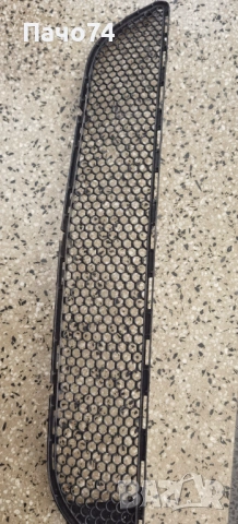 Фар решетка спойлер за Мерцедес W204 Це клас, снимка 2 - Части - 53872652