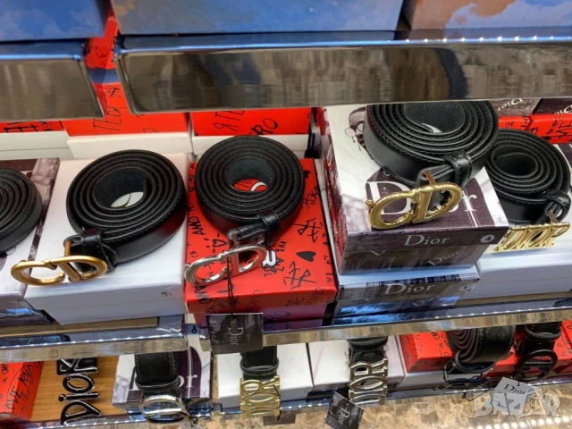 колани от естествена кожа в кутия tommy hilfiger hugo boss emporio armani , снимка 9 - Колани - 50999443