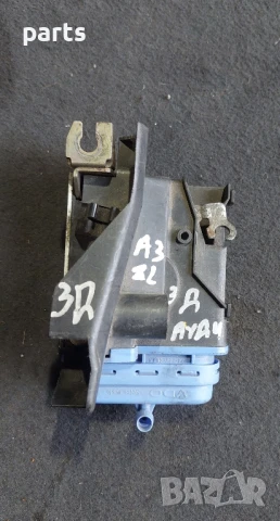 Задна Дясна Ключалка - Брава Ауди А3 8L, снимка 6 - Части - 47534433