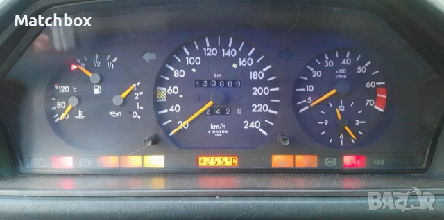 Дисплей външна температура за Мерцедес 124, снимка 4 - Части - 50032916