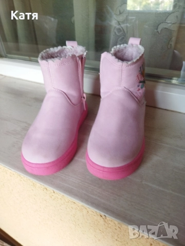 много сладки боти със скай, снимка 2 - Детски боти и ботуши - 51952826
