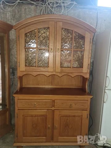 шкаф с витрина секция внос от Европа, снимка 2 - Секции и витрини - 50768985