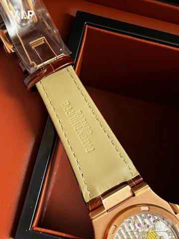 Часовник Patek Philippe Nautilus 5712, снимка 6 - Мъжки - 52879889