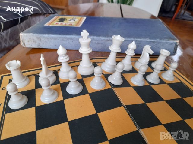 Стар шах Вега #2, снимка 6 - Антикварни и старинни предмети - 45810003