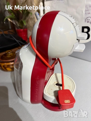 Кафе машина Dolce Gusto на части, снимка 3 - Кафемашини - 53377124