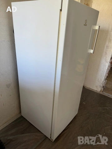 Фризер Indesit , снимка 5 - Фризери - 54229905