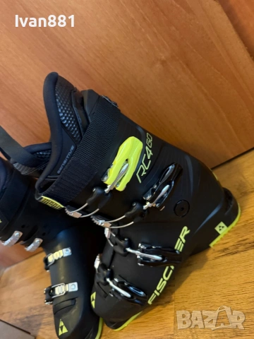 Ски обувки Fischer RC4 60 25.5 номер 40, снимка 2 - Зимни спортове - 53755602