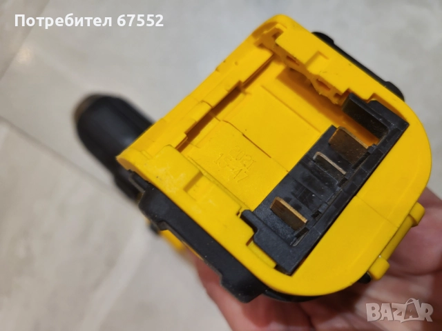 Винтоверт 12 волта DeWalt DCD710 само тяло. 70лв. (без коментар), снимка 6 - Винтоверти - 52042627