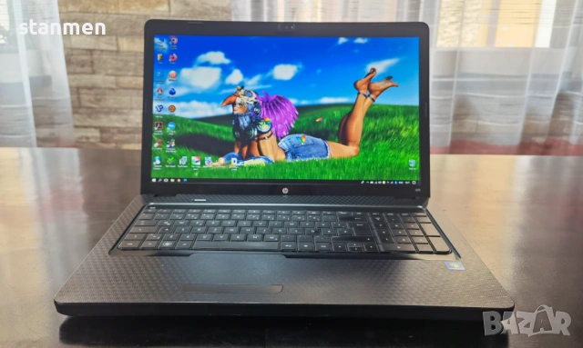 Продавам 17" лаптоп HP G72/4x2.27ghzThr/8gb/1Тb/HD5470/1600x900сKам/3чБат/DVDrw/Профилактиран, снимка 2 - Лаптопи за дома - 53109180