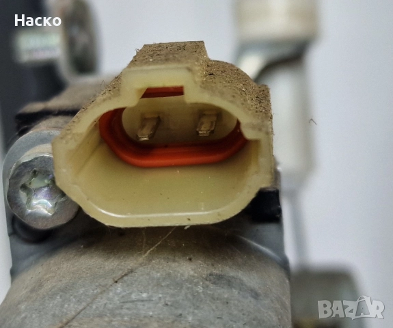 Преден Ляв Стъклоповдигач Стъклоподемник Машинка Ел Стъкло Hyundai H1 Starex Хюндай Х1 Старекс, снимка 3 - Части - 52777210