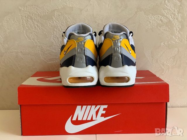 Оригинални мъжки маратонки Nike Air Max 95 Michigan | 43 номер, снимка 4 - Маратонки - 46318403