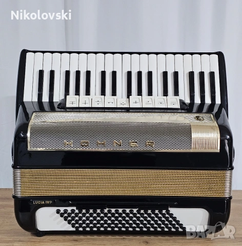 Акордеон Hohner Lucia IV НОВ , снимка 2 - Акордеони - 53689951