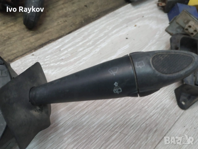 Лостчета за светлини и чистачки LANCIA LYBRA B883 , снимка 3 - Части - 53169674