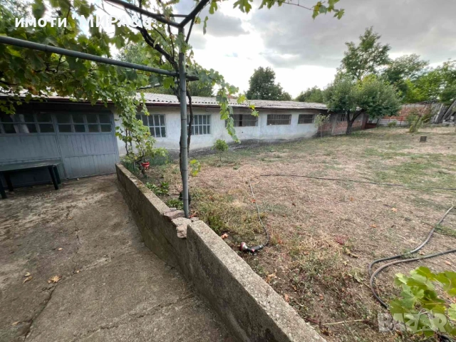 Къща с двор в кв.Болярово,гр.Хасково, снимка 4 - Къщи - 53897578