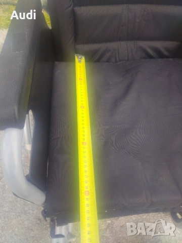 Сгъваема инвалидна рингова количка със степенки Марка: Eclip Ширина на седалката 45см Дълбочина 44см, снимка 4 - Инвалидни колички - 53721265