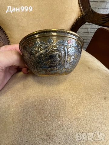 Антична ислямска купа с релефна калиграфия, снимка 7 - Антикварни и старинни предмети - 53680138