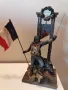 Екшън фигура Assassin's Creed Unity Guillotine Collector's Edition "Лична колекция", снимка 3