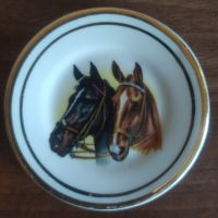 Мини порцеланова чинийка с коне , снимка 1 - Колекции - 45385969