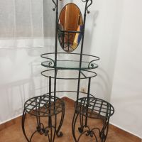 Тоалетка със стъклена основа, огледало и две табуретки от ковано желязо, снимка 7 - Други ценни предмети - 45488128