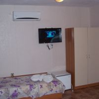  Хотелски стаи под наем в Равда къща за гости Нели, снимка 4 - Къщи - 46004935
