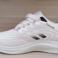 Дамски спортни обувки , снимка 4 - Маратонки - 45317968