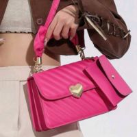 Модерна чантичка в оранжево или розово , снимка 1 - Чанти - 45543579