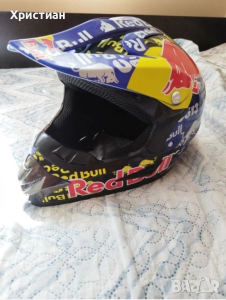 Продавам Red Bull каска, снимка 1