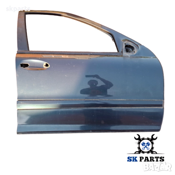 Врата предна дясна за Mercedes-Benz C-Class /Мерцедес w203, снимка 1