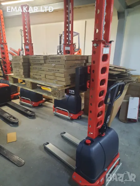 Самоповдигащ, самотоварещ се стакер, полуавтоматик., снимка 1