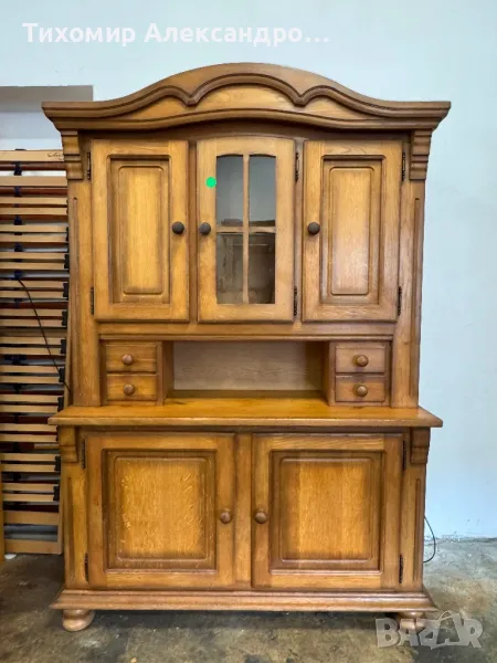 Шкаф - витрина от дъбов масив, снимка 1