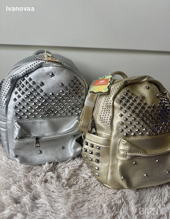 Кожена раница с капси, снимка 1